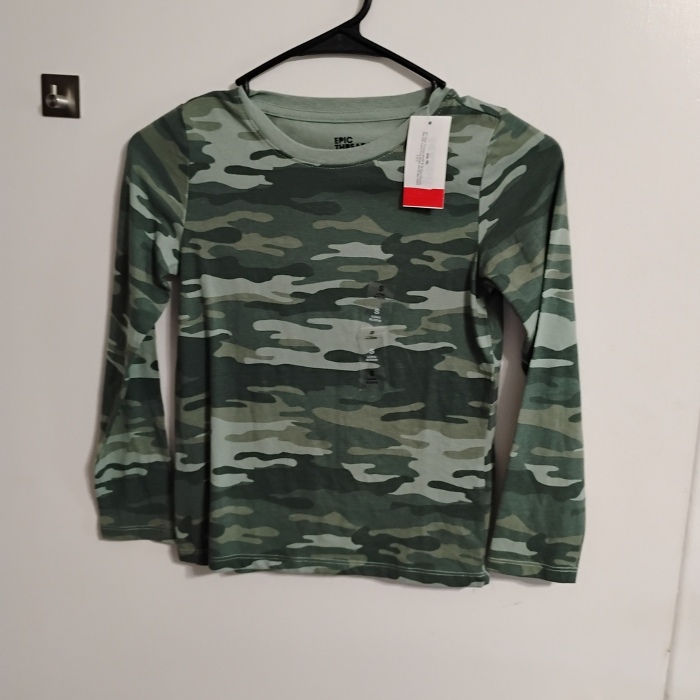 Epic Threads Green Camo Long Sleeve Tee